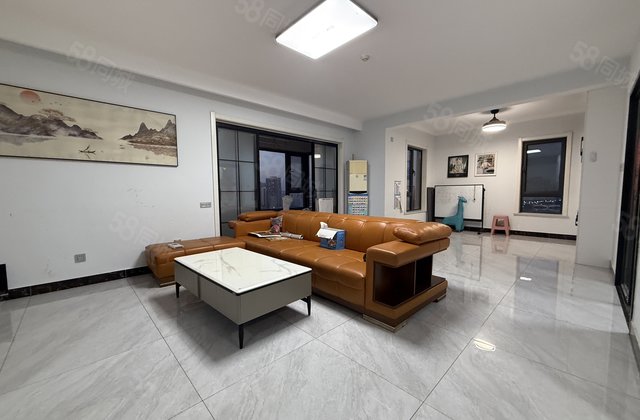 聊大！翡丽湾河景房！超大客厅！送双车位！送家具家电！锦绣学府