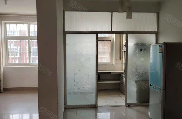 桐凤家园3室2厅1卫，满五年，送地下室价格可议