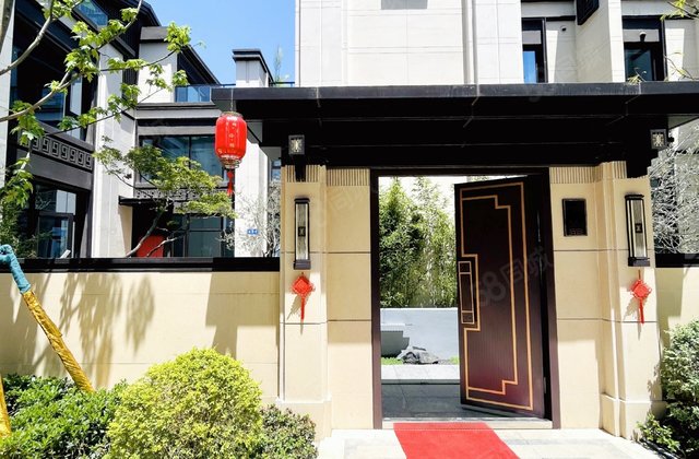 领馆国际城4室2厅118.59㎡220万二手房图片