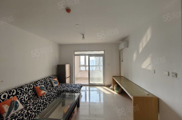 缤纷日月城，万达，江山印。阿尔卡迪亚。送储藏室。随时看房