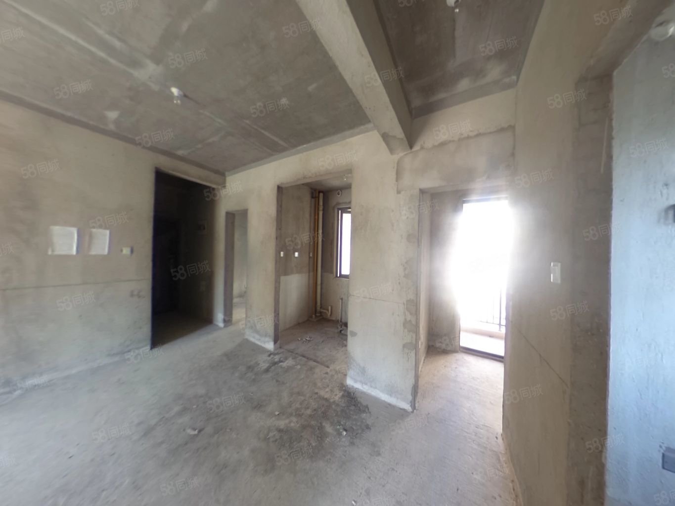 星海国际广场3室2厅2卫115㎡南北55万