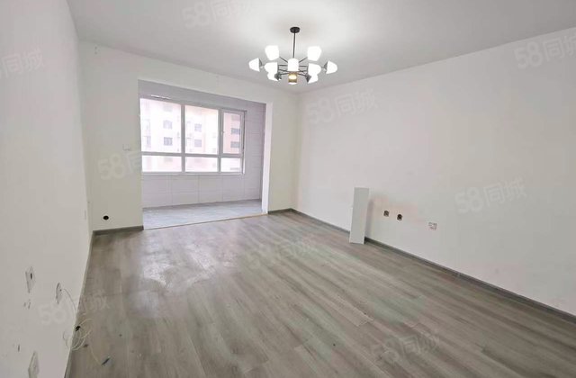 东方名城3室2厅119㎡55.9万二手房图片