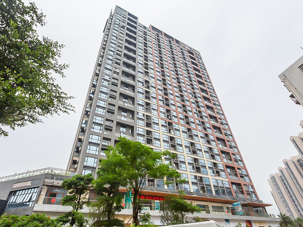 幸福万象大厦3室1厅2卫62.55㎡南480万