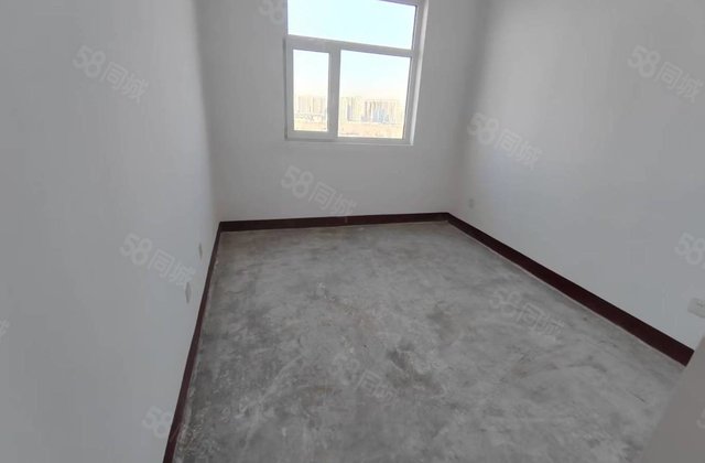 锦泰园 昌润莲城 水岸花语 毛坯四室南北通透好楼层诚心急售