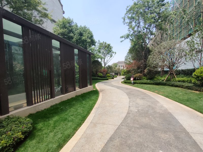 生态半岛伯利庄园叠加别墅精装上二下一层带车位大客厅高品质小区