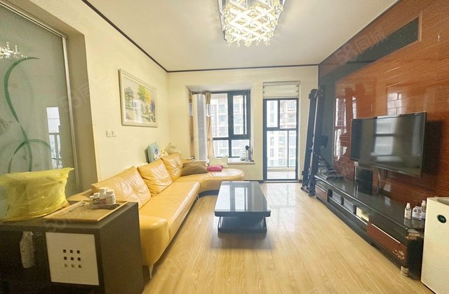 华润翡翠城4期3室2厅88.4㎡190万二手房图片