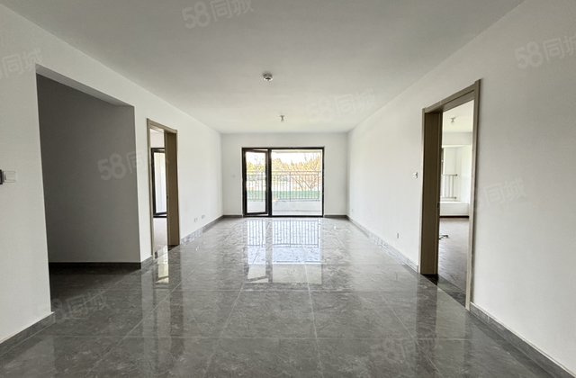 双阳台 四居室 儒辰辰悦  带车位 走一手手续 二中 翡丽湾