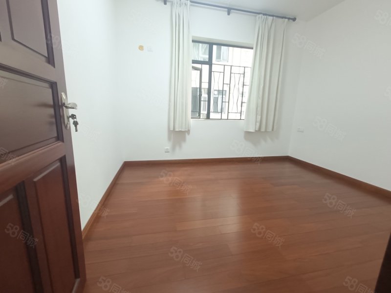 城市假日旁 东南向 电梯四房 177方,汇景名都-湛江58同城