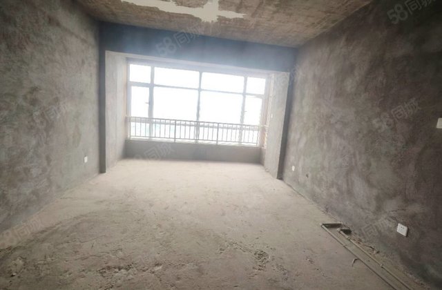 凤凰水榭3室2厅101㎡41万二手房图片
