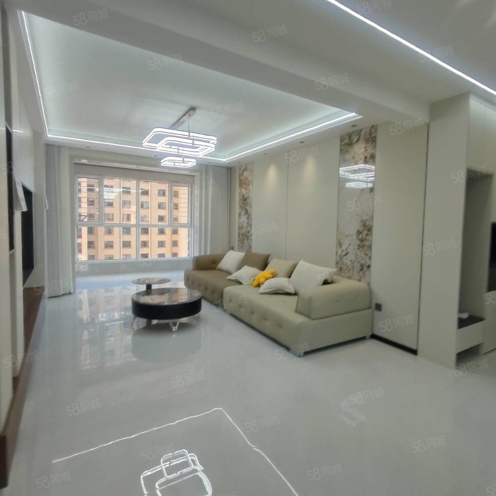 万泰城上城3室2厅1卫110㎡南北75.8万