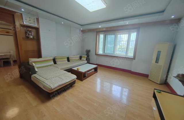 高新区文轩东校 凤凰新城(东区)  步梯三楼 带储藏室