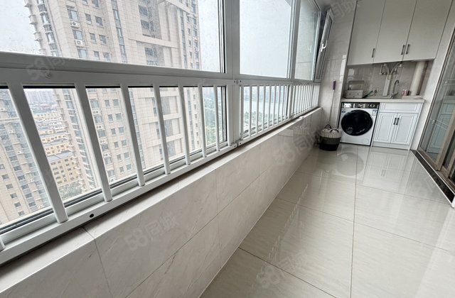 证上实际120平，清水湾，国岳府，带车位储藏室好楼层精装修