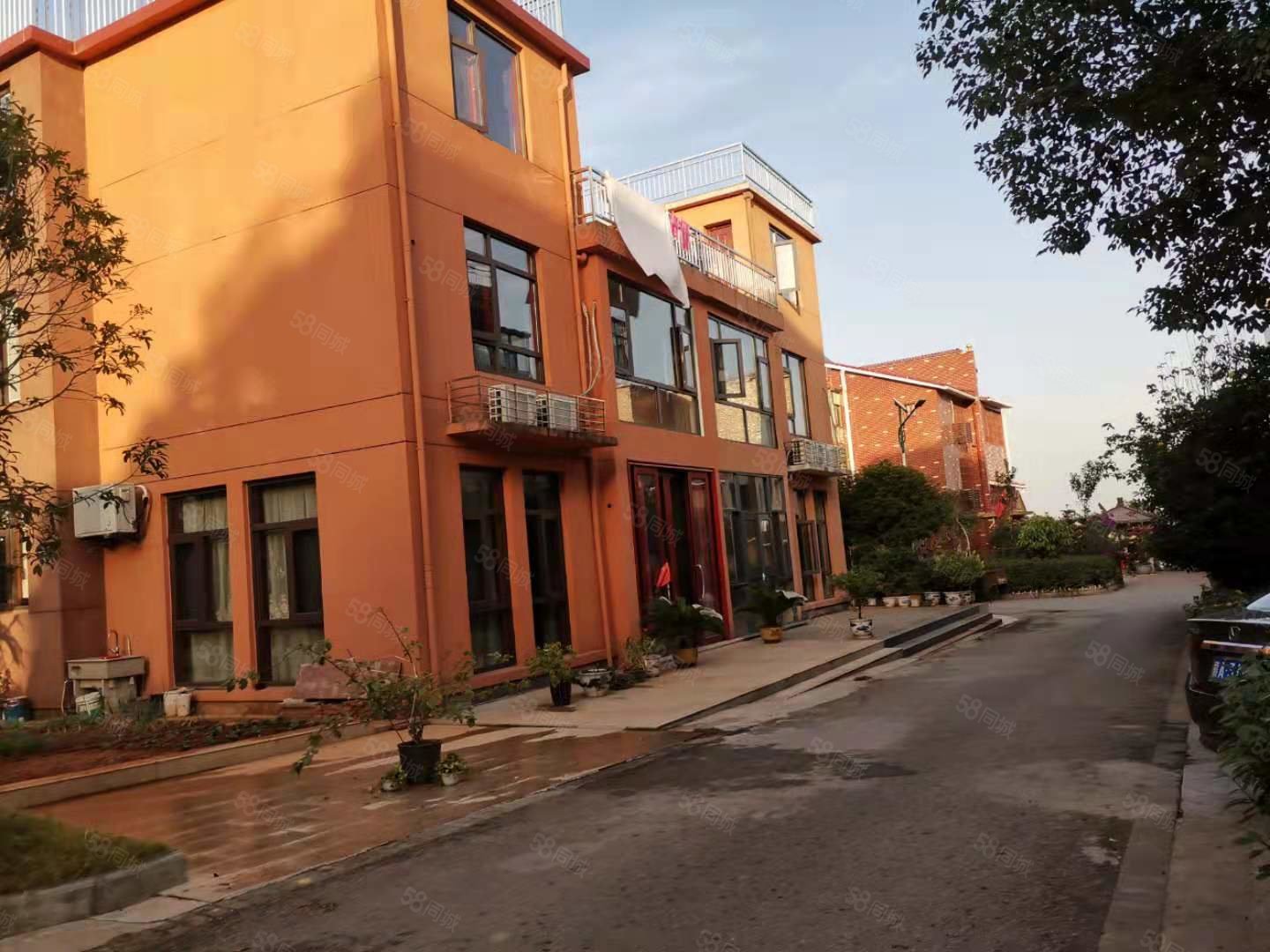 半岛豪园 正规小区 精装修 南北通透 进贤新区 拎包入住