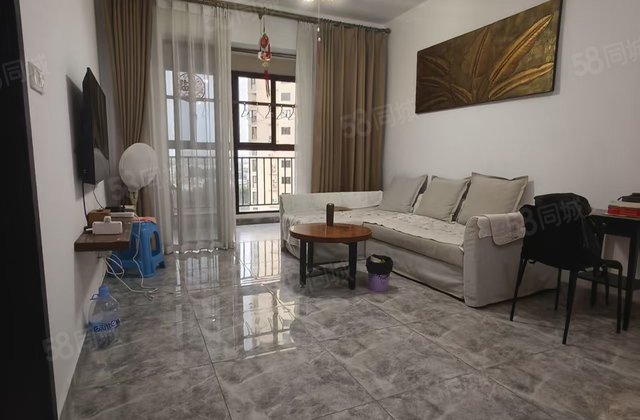 鸿坤理想海岸2室1厅83.5㎡80.1万二手房图片