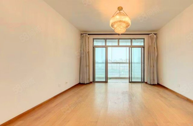 加城湖滨公寓4室2厅170.22㎡490万二手房图片