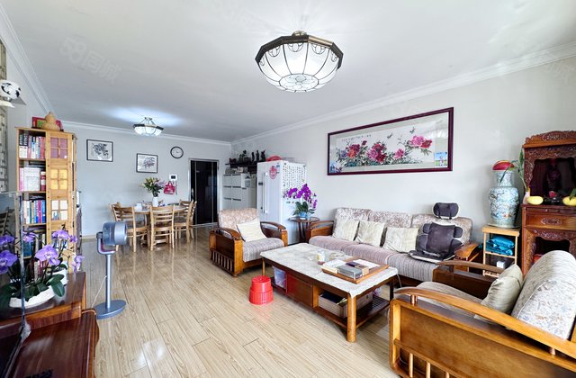 鸿图大厦3室2厅100.54㎡688万二手房图片