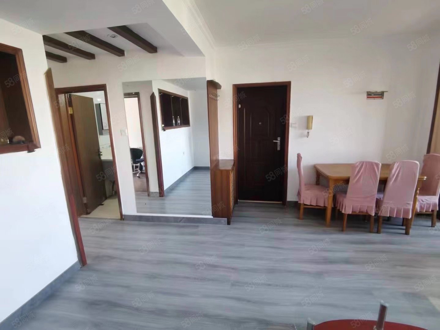 皇冠九龍灣花園2室1廳1衛(wèi)66.43㎡南62萬