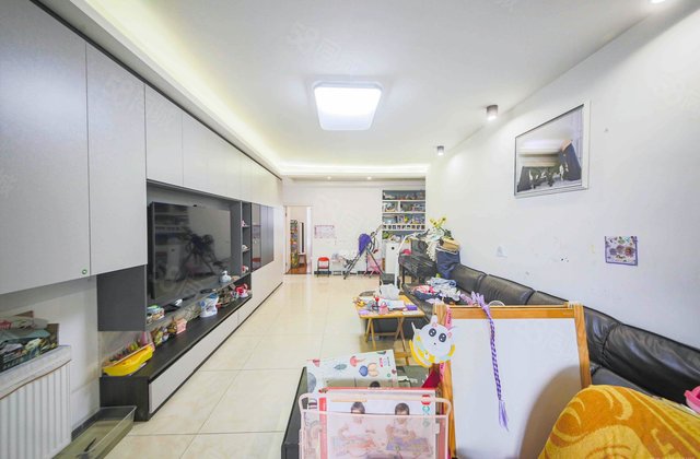 长大彩虹都3室2厅132.18㎡115万二手房图片