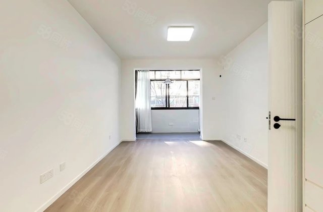番禺路222弄小区1室0厅41㎡213万二手房图片