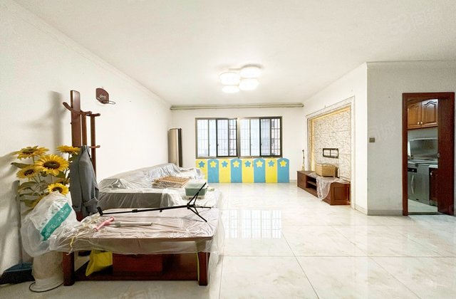 开源鑫阁4室2厅179㎡65万二手房图片