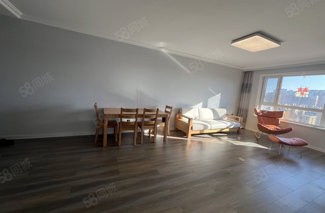 世茂南外滩(二期)2室1厅96㎡67万二手房图片