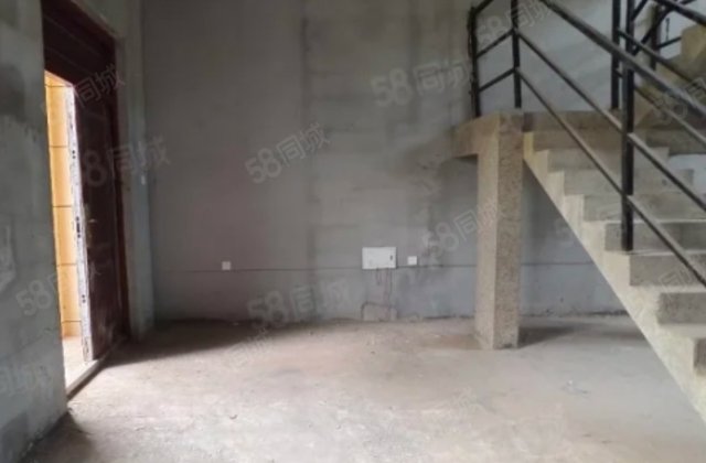 110万急售盛世天湖别墅5室2厅3卫195平方  东昌府院