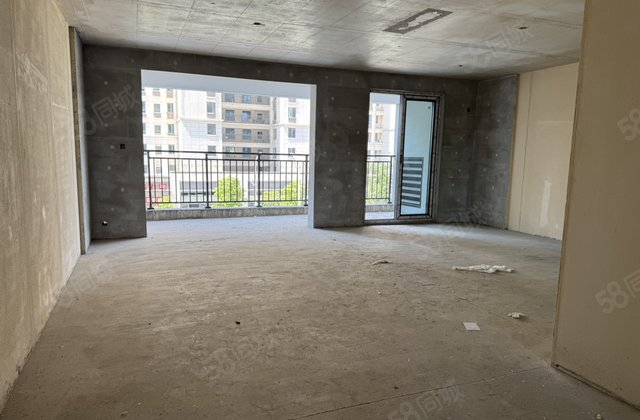 鄂州吾悦广场4室2厅135㎡52万二手房图片