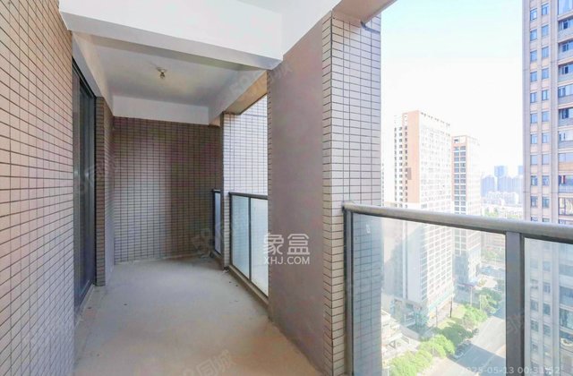 八方小区(C区)4室2厅161.7㎡358万二手房图片