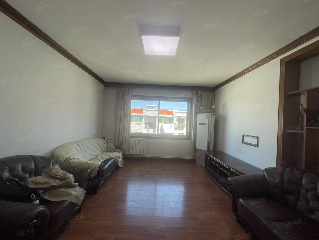 园丁小区3室2厅1卫100㎡南北45万