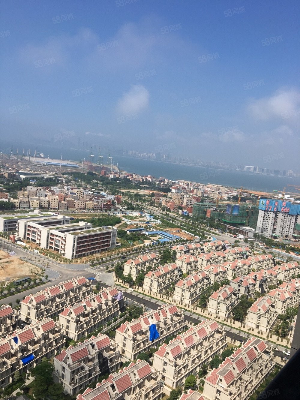 翔安隧道口世茂御海墅