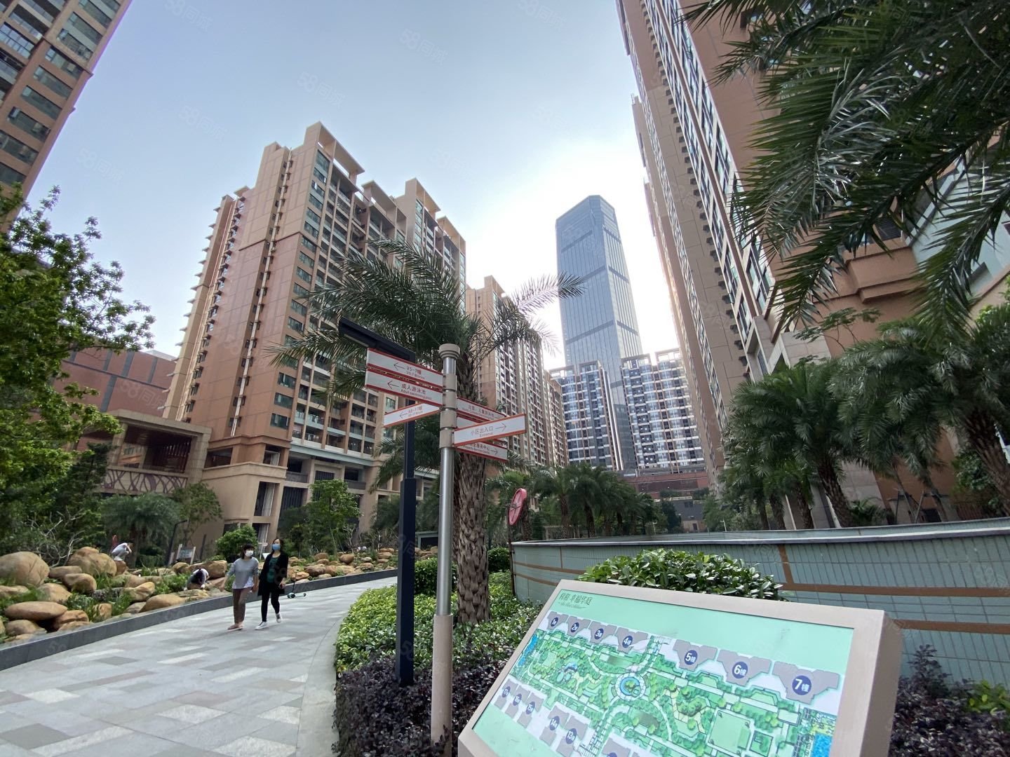 幸福华庭4室2厅2卫217.11㎡南280.8万