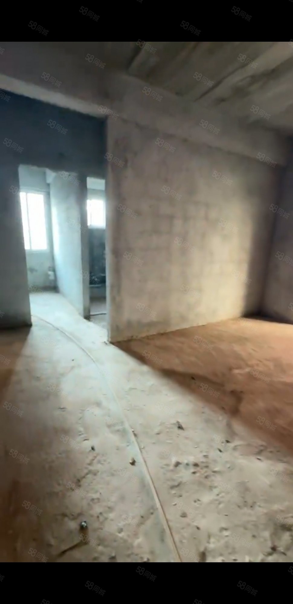 南山轩1室1厅1卫64.79㎡南23万