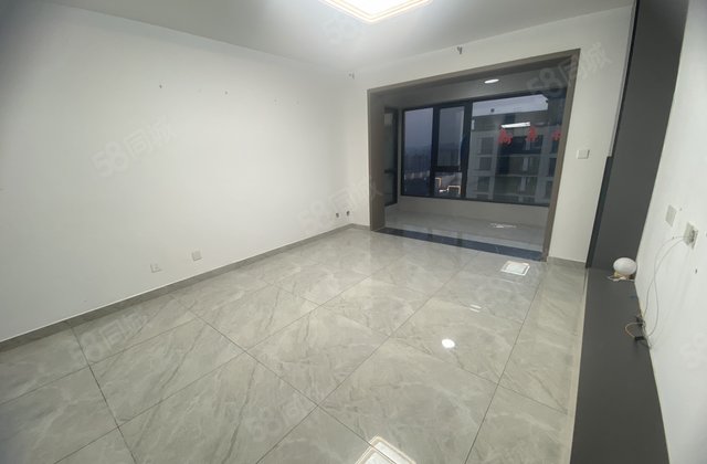 荣盛江山印 带车储 商圈成熟 次新小区 正规商品房