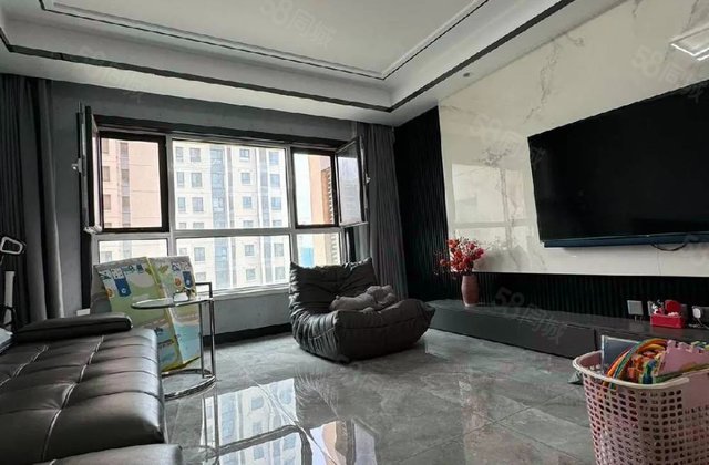 华中假日丽城(C区)3室2厅132.93㎡135万二手房图片