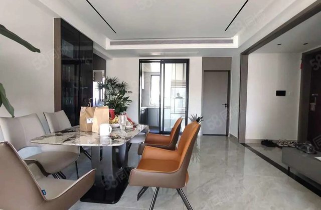 东关玺园 祥生金麟府 电梯洋房 带车储 四室四叶草户型