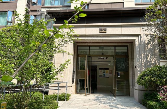 中骏珑景台4室2厅119.43㎡67万二手房图片