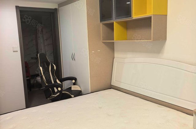 万科金色里程3室2厅98㎡96万二手房图片