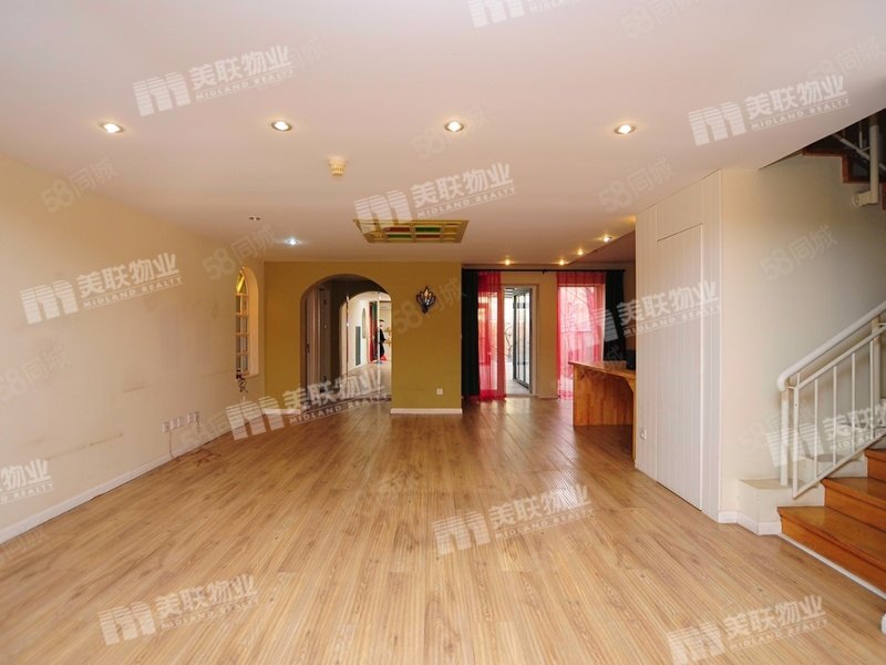 歐陸苑4室2廳3衛(wèi)200.14㎡南北1499萬(wàn)