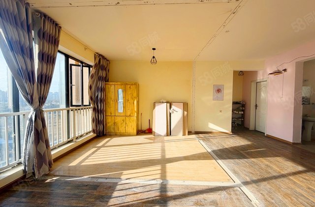 百悦城3室2厅114.32㎡140万二手房图片