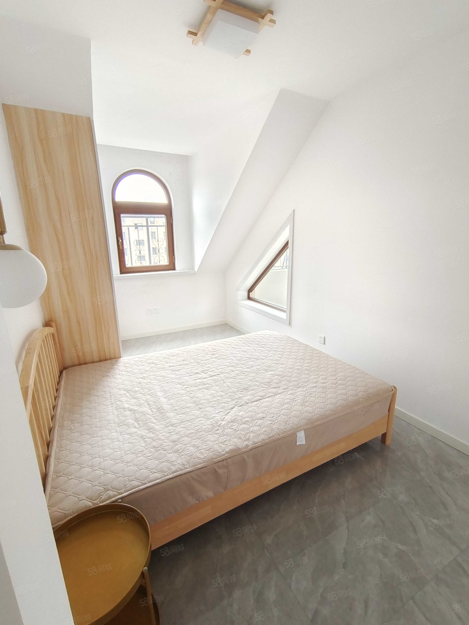 南湖一号(东区)2室1厅1卫60㎡南16.8万