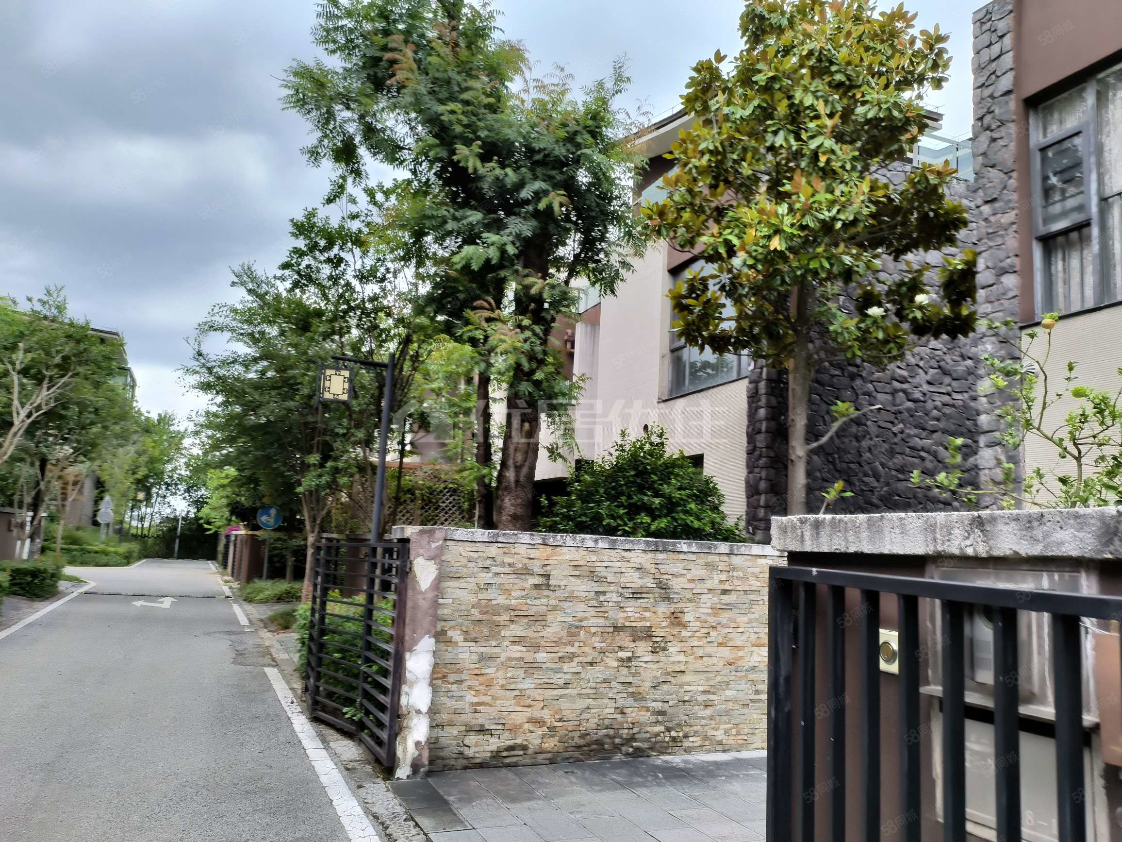 【10图】小院子南区联排别墅诚心出售,大理的小院子南区-大理58同城