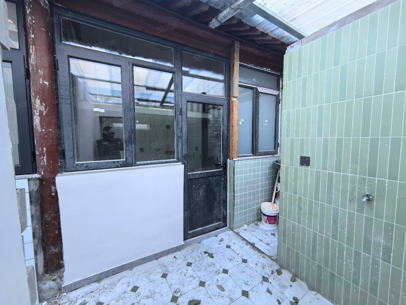 辛安里胡同小區(qū)1室1廳0衛(wèi)15.3㎡北200萬