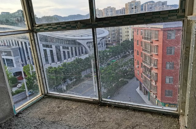 杨柳溪郡4室2厅173㎡39万二手房图片