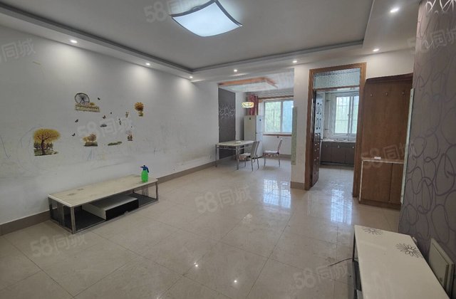 七中附近幸福家园 带车库 两室隔三室 中间楼层 诚心出售