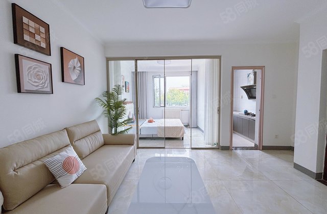 铁路益民 电梯房免大税 ，精装修，诚意出售