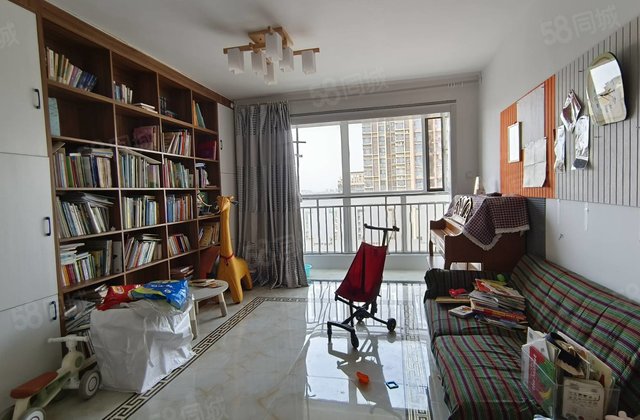 文轩 外国语 新东方龙湾 三室两厅两卫 送储藏室 随时看房子