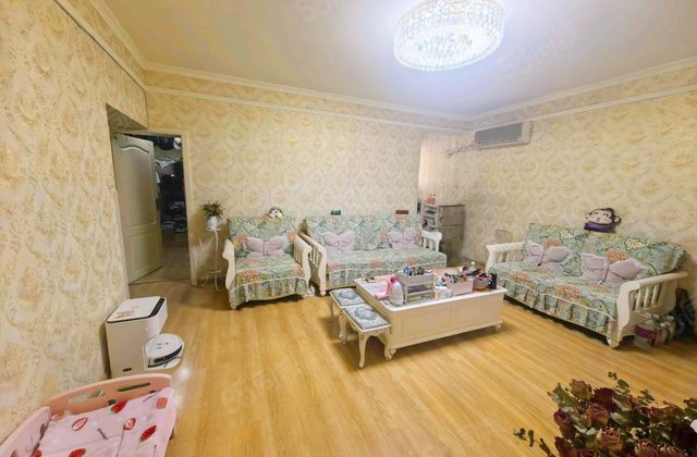 锦里西路32号院3室1厅94.25㎡205万二手房图片