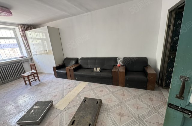 红卫星居住小区1室1厅50㎡6万二手房图片