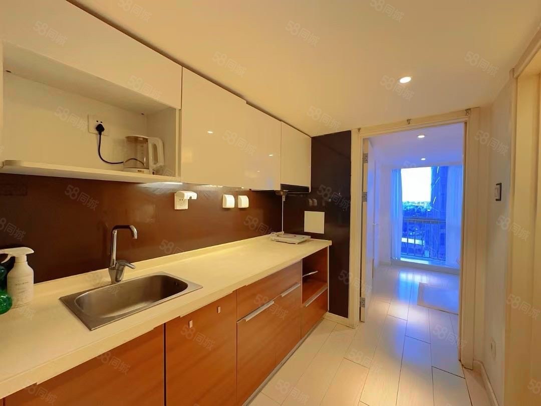 萬科城市之光(商住樓)2室1廳1衛(wèi)98㎡北108萬