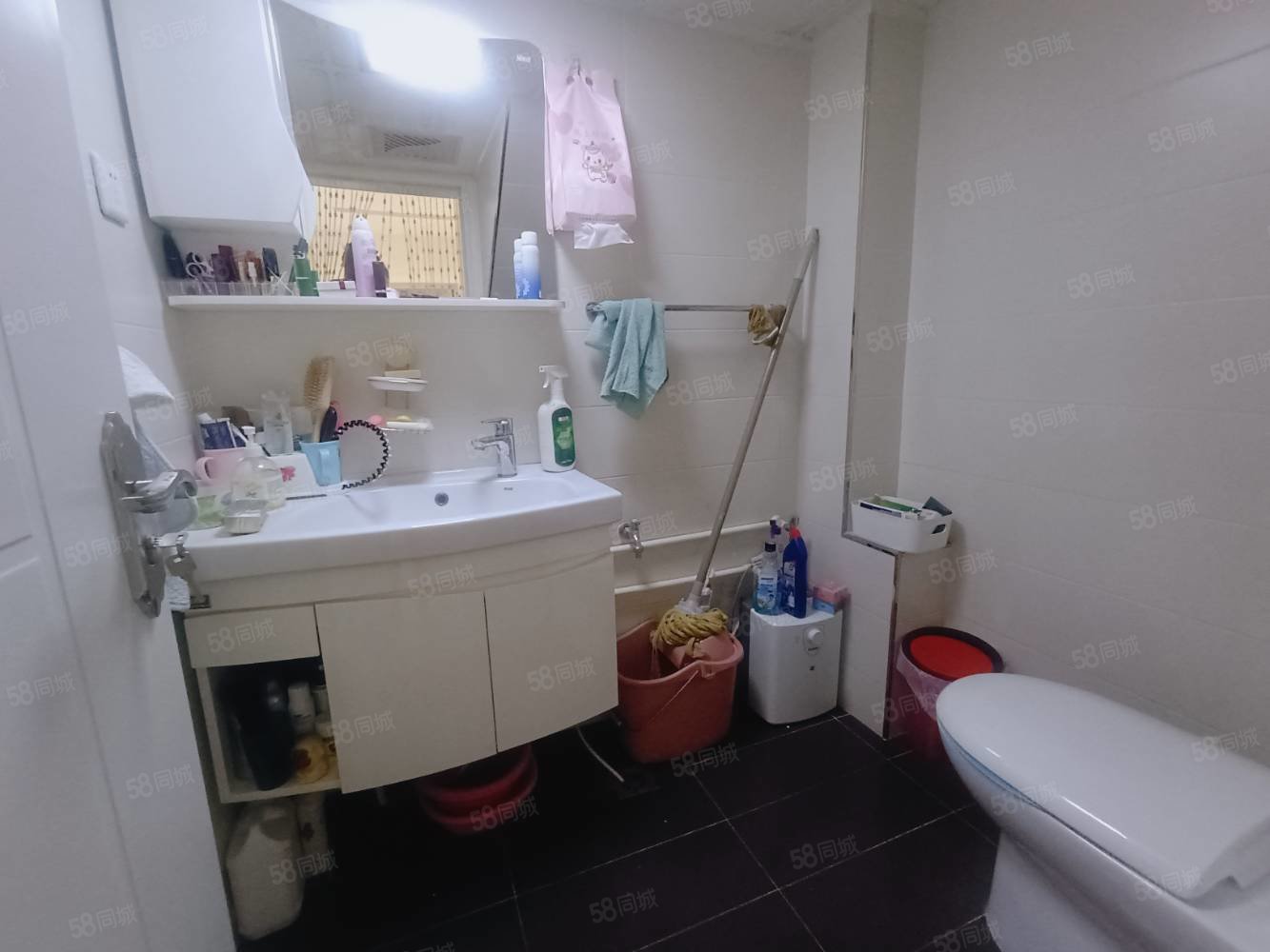 和谐小区3室2厅2卫201㎡南北95万